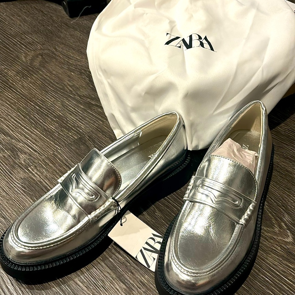 NWT Zara silver loafers